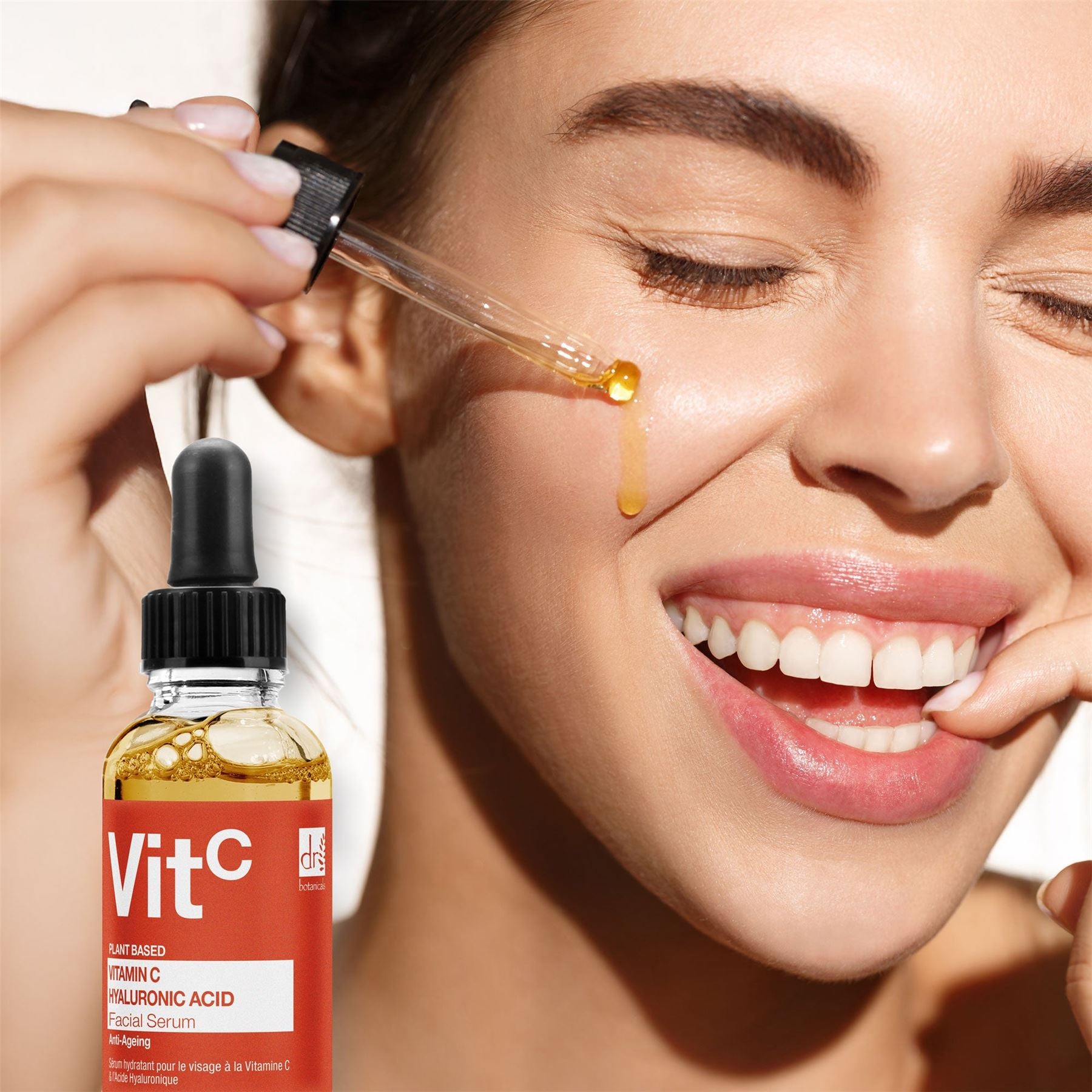 Feuchtigkeitsspendendes Gesichtsserum mit 5 % Vitamin C und 2 % Hyaluronsäure, 30 ml