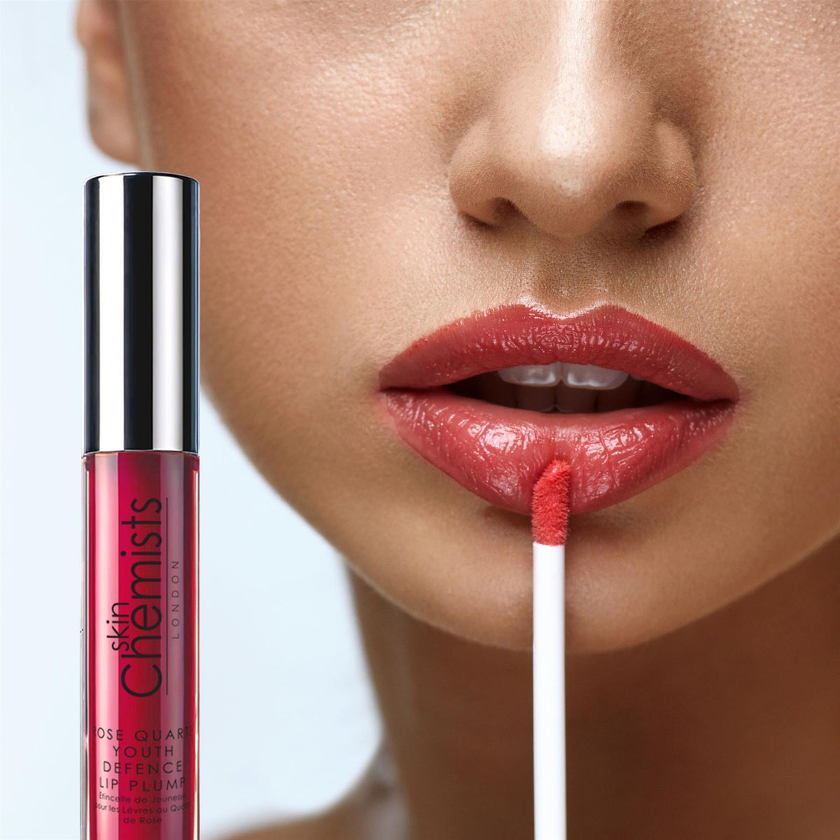 Voluminizador de labios antiedad Rose Quartz Youth Defence n.º 66 con aceite de rosa original 8ml