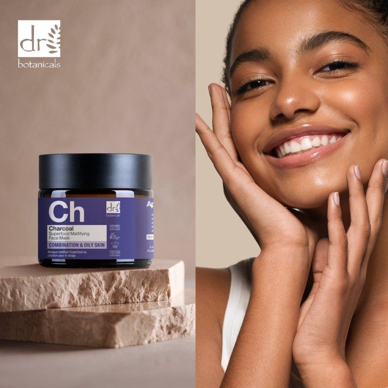 Mattierende Gesichtsmaske mit Aktivkohle und Superfood-Gesichtspflege, 60 ml