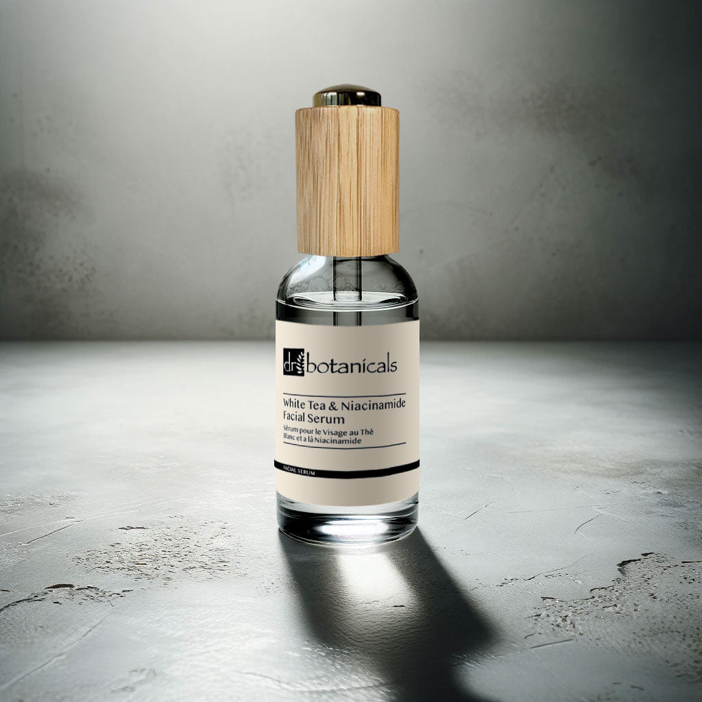 Gesichtsserum mit Weißem Tee und Niacinamid, 30 ml