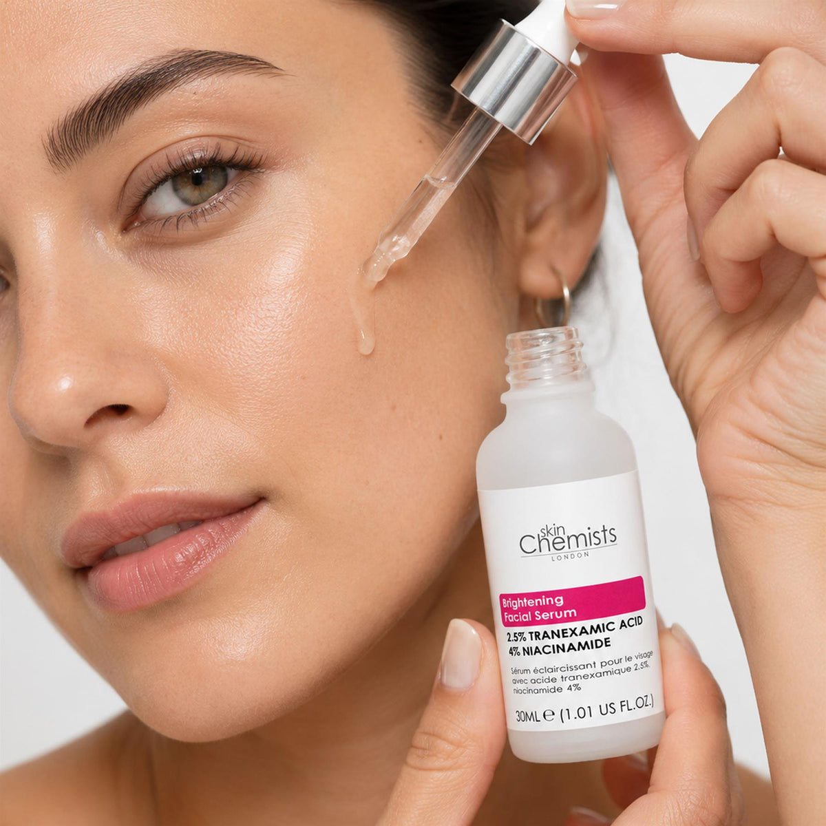 Siero viso illuminante con acido tranexamico 2,5%, 4% e niacinamide 30ml