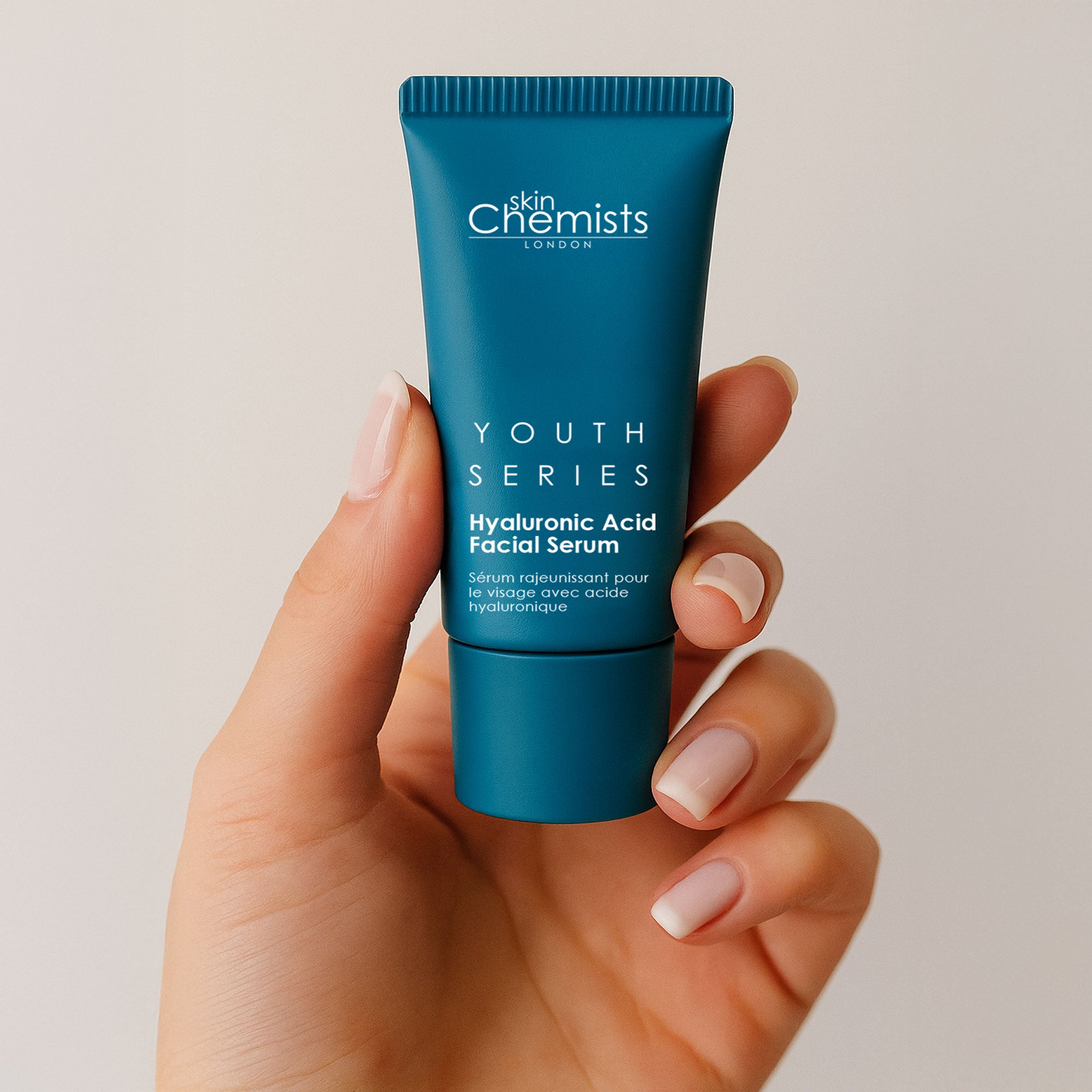 Sérum visage à l'acide hyaluronique 1,5 % de la gamme Jeunesse 30 ml