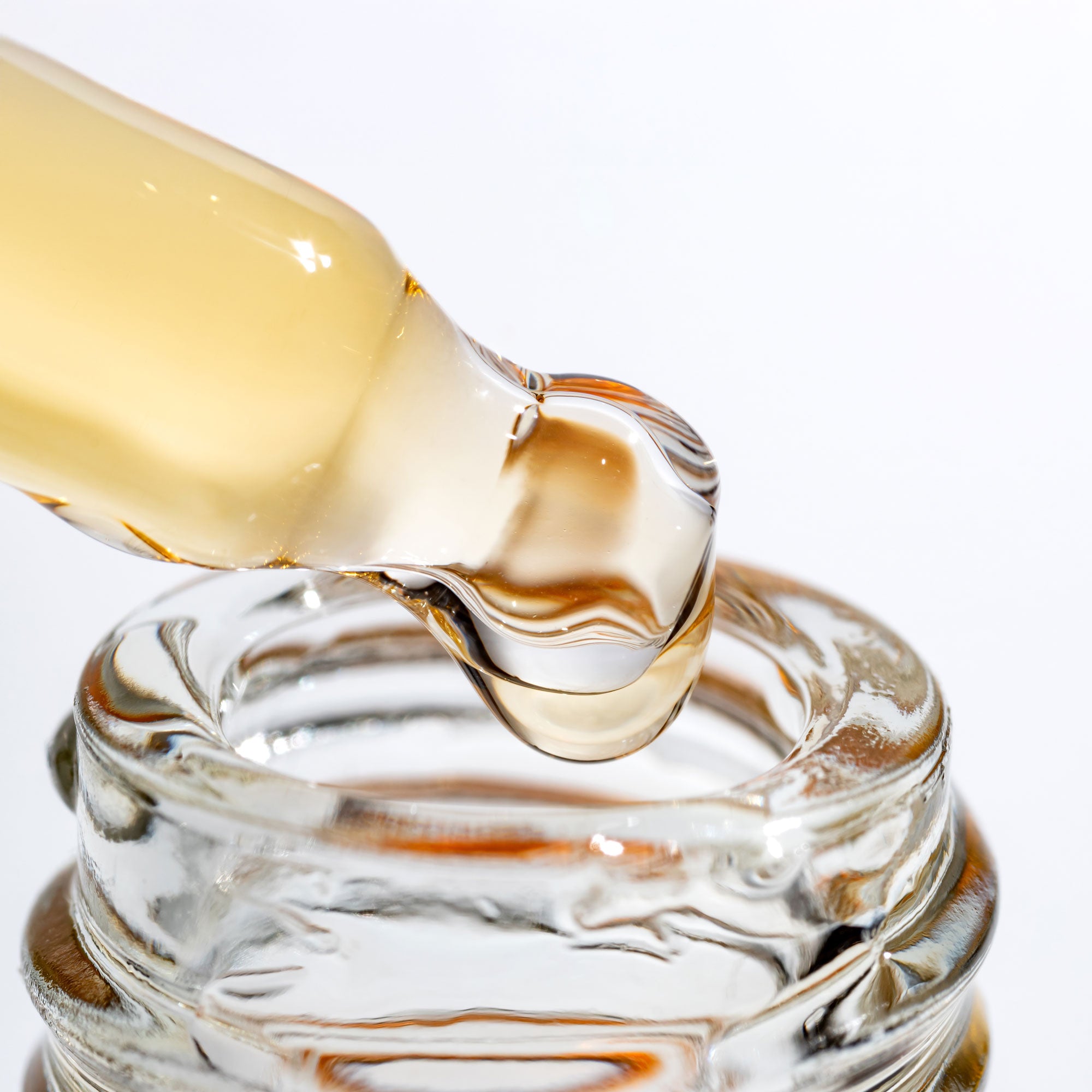 Feuchtigkeitsspendendes Gesichtsserum mit 5 % Vitamin C und 2 % Hyaluronsäure, 30 ml