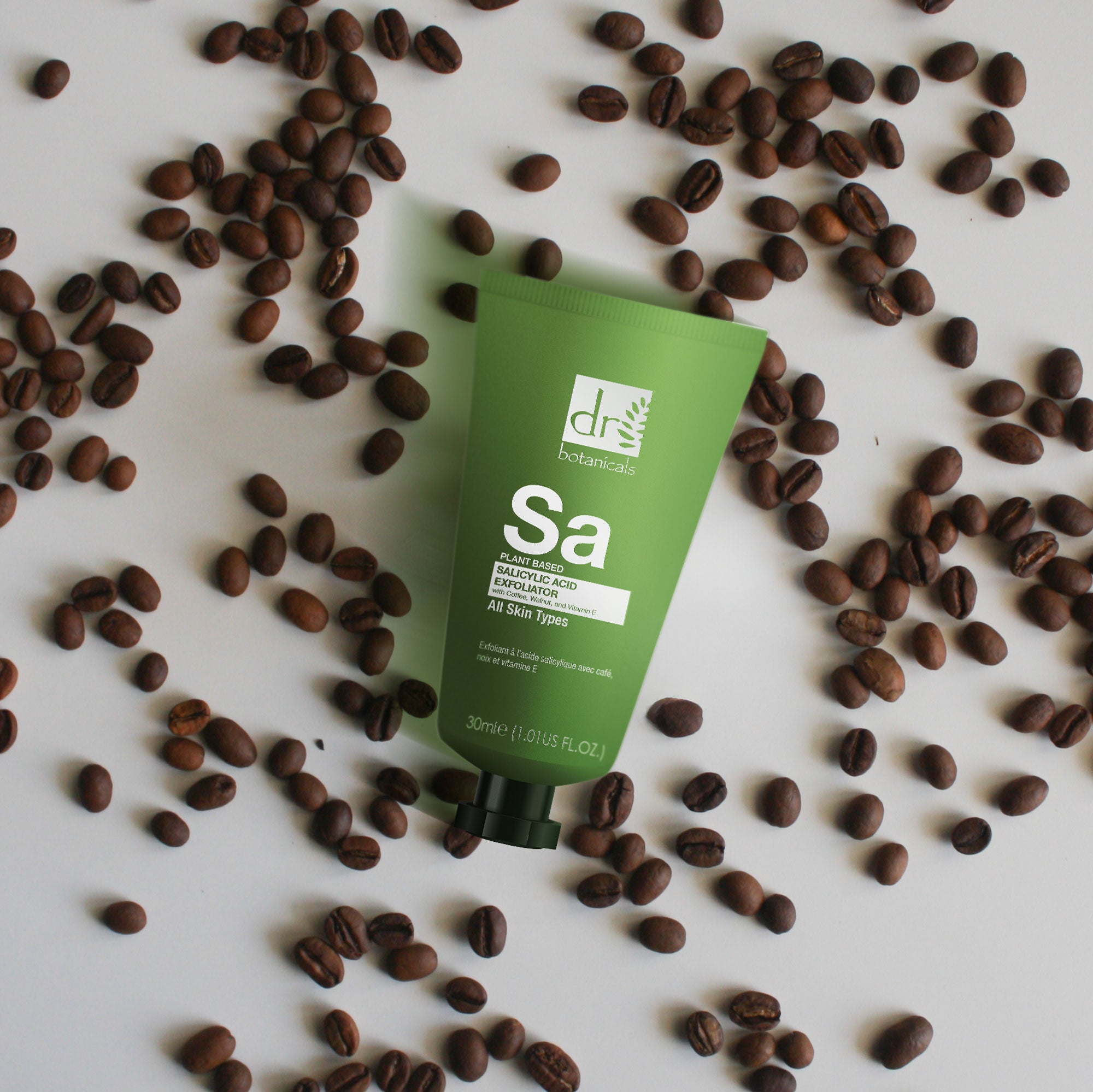 Exfoliant à l'acide salicylique avec café, noix et vitamine E 30 ml