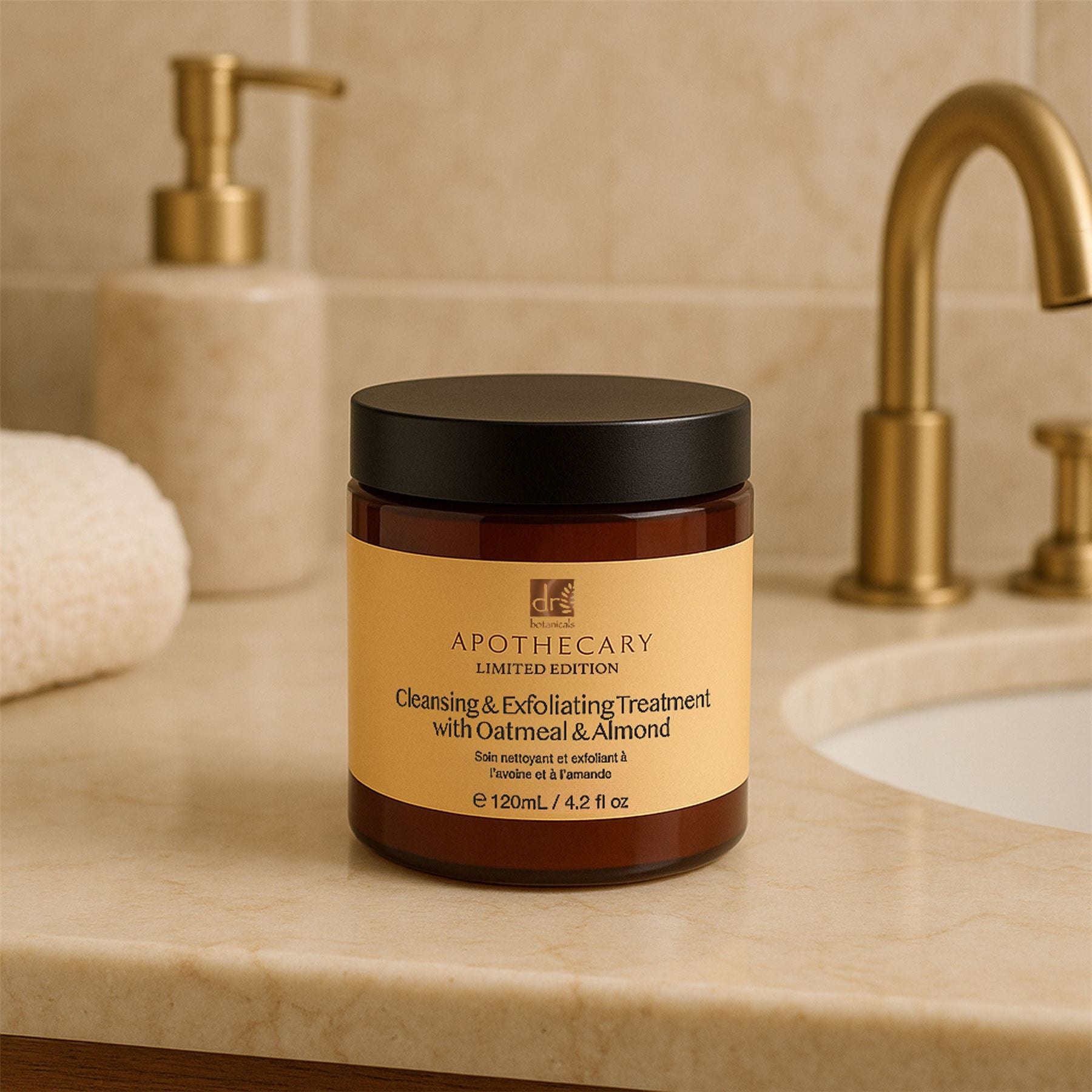 Reinigendes und peelendes Pflegeprodukt mit Haferflocken und Mandeln, 120 ml